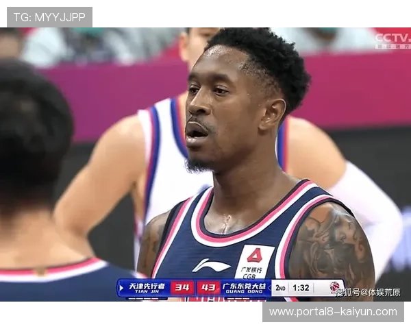 特蕾莎·韦瑟斯庞从球员转型教练,推动联赛创新 特蕾莎·韦瑟斯庞从球员转型教练,推动联赛创新